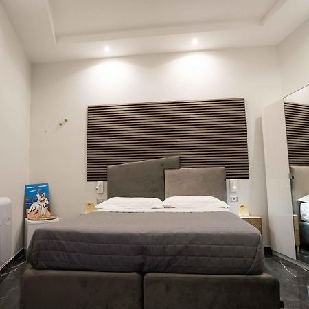 Worldwidesuites Nápoly Kültér fotó