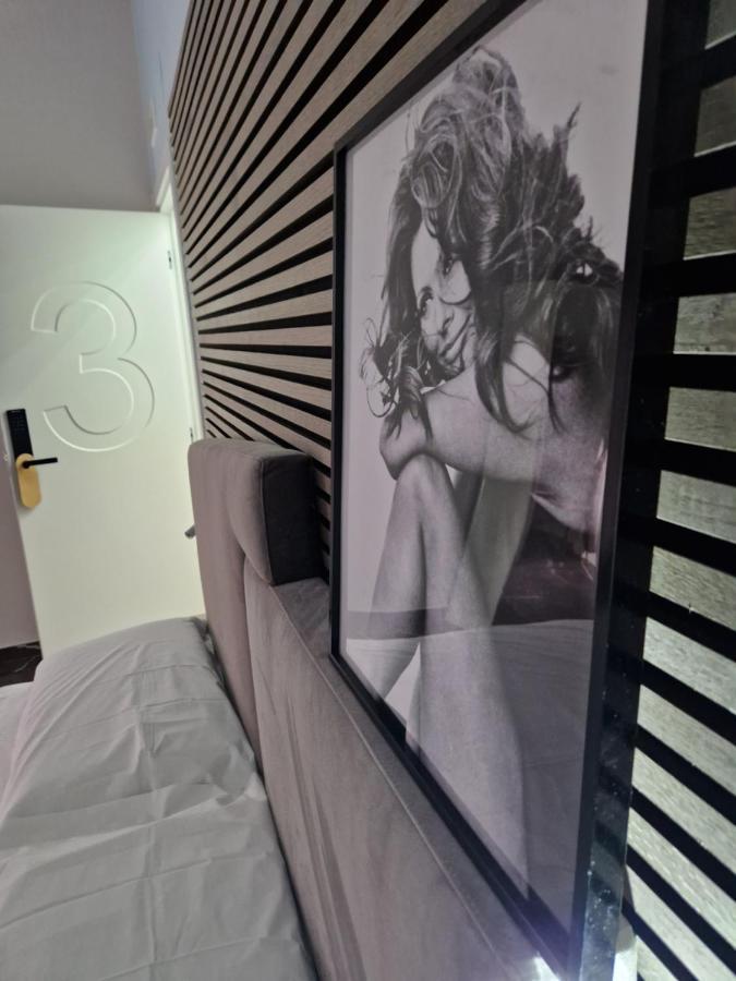 Worldwidesuites Nápoly Kültér fotó