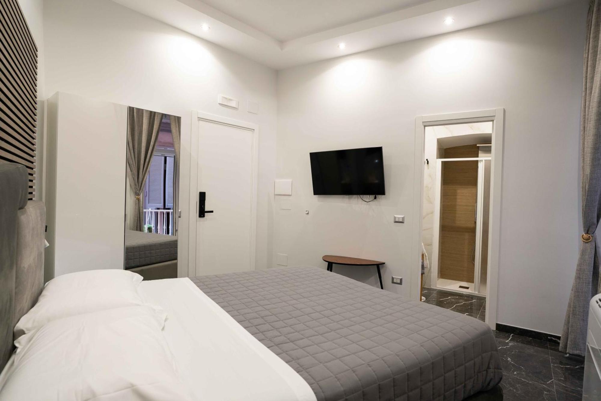 Worldwidesuites Nápoly Kültér fotó