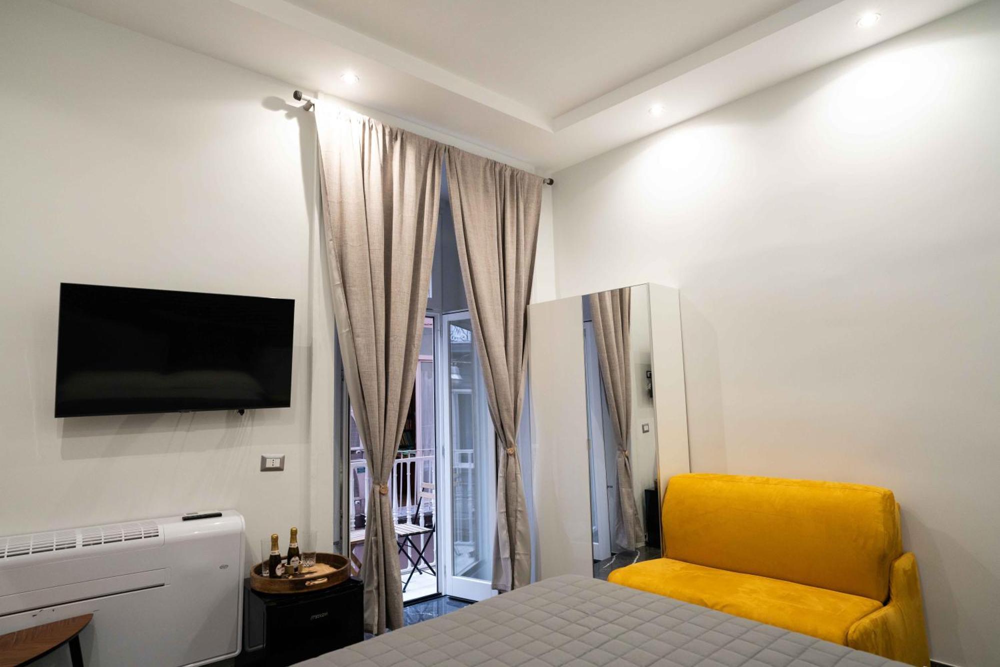 Worldwidesuites Nápoly Kültér fotó