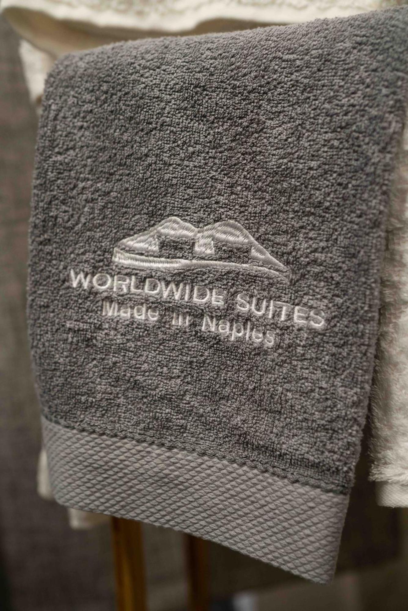 Worldwidesuites Nápoly Kültér fotó