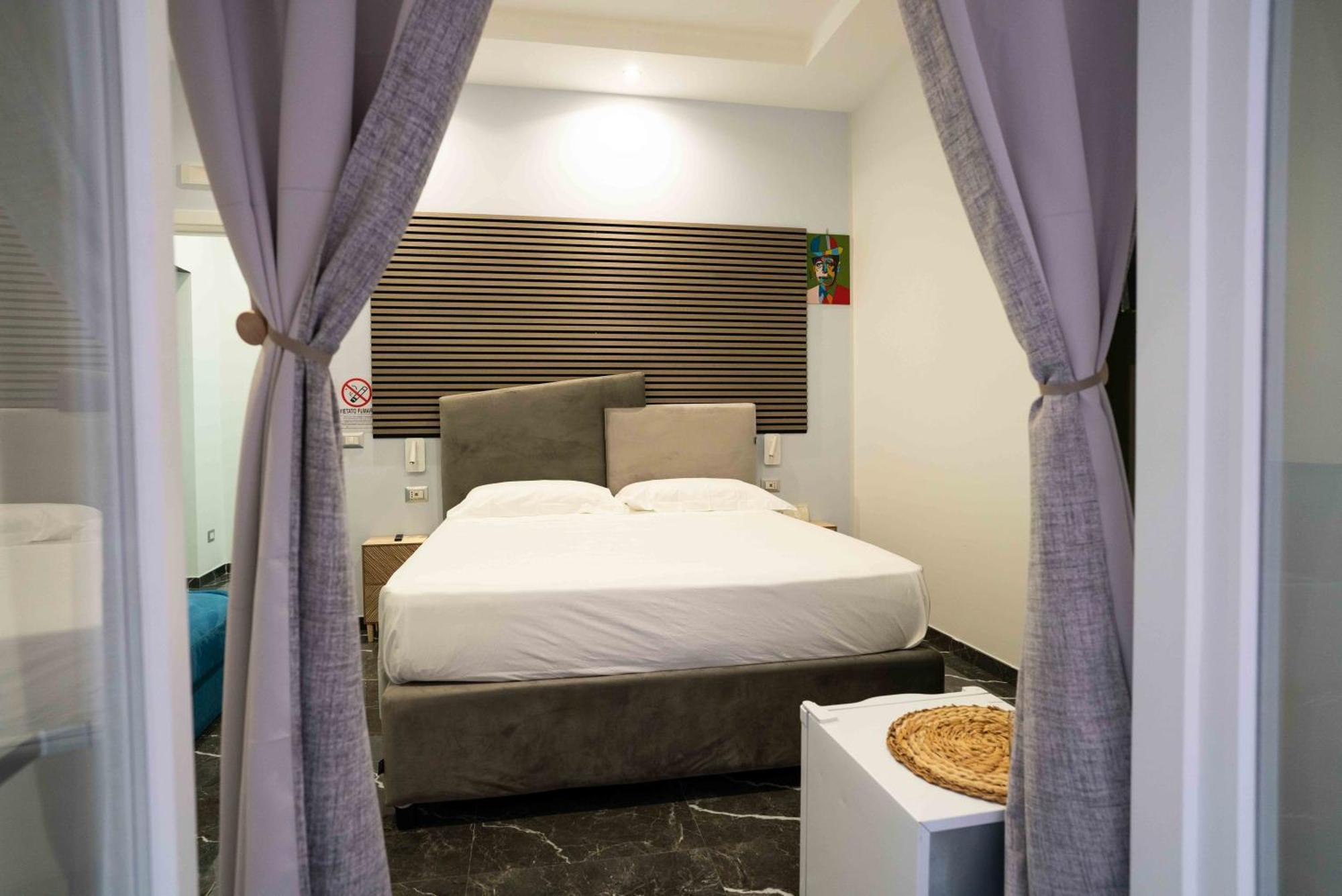 Worldwidesuites Nápoly Kültér fotó